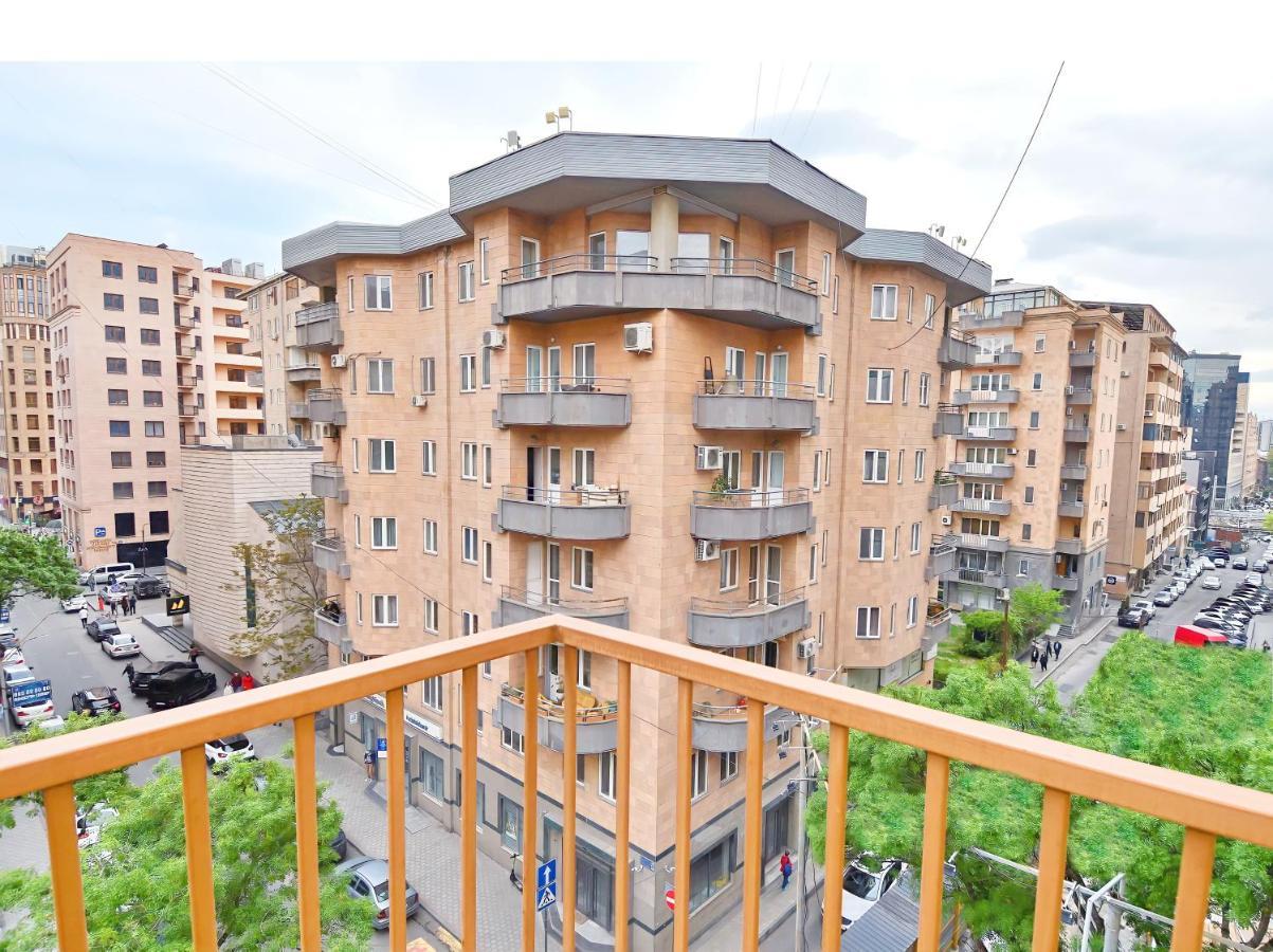 Prime Apartment 2 Bedrooms 2 Bathrooms Yerevan Exterior photo